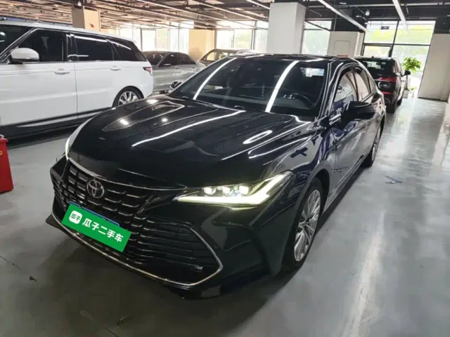 Фотография автомобиля — Toyota Avalon