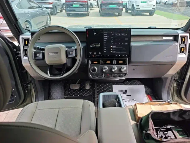 iCAR V23 — Фото автомобиля 9