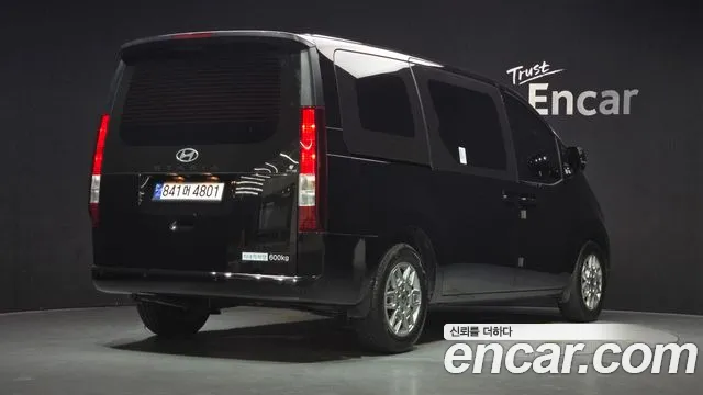 Hyundai Staria Staria Карго 5 мест — Фото автомобиля 2