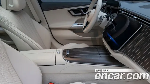 Mercedes-Benz E-Class — Фото автомобиля 18