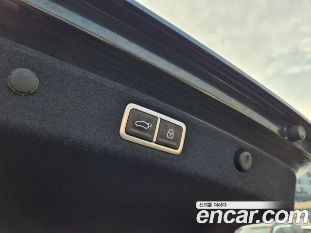 Hyundai Grandeur GN7 — Фото автомобиля 13