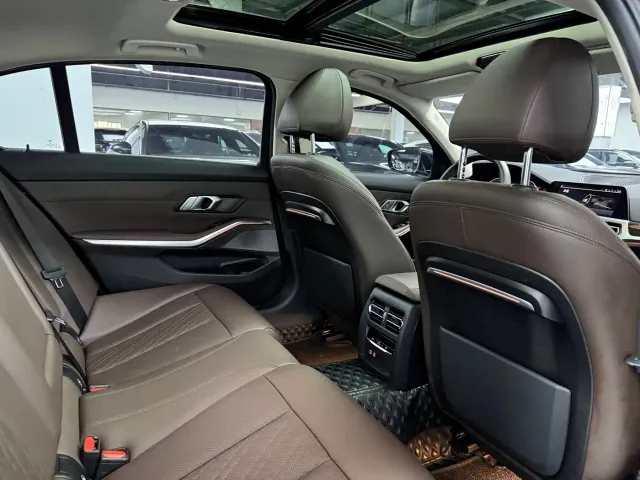 BMW 3 Series — Фото автомобиля 14