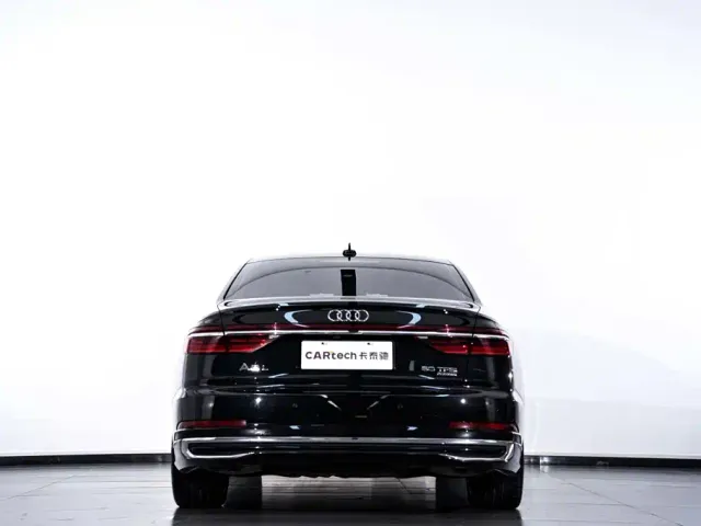 Audi A8 — Фото автомобиля 7