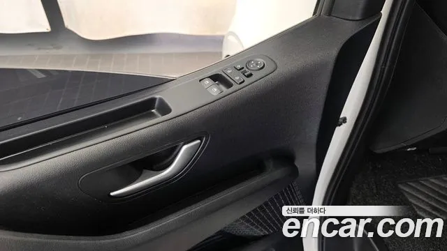 Hyundai Staria — Фото автомобиля 27