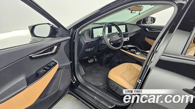 Kia EV6 — Фото автомобиля 16