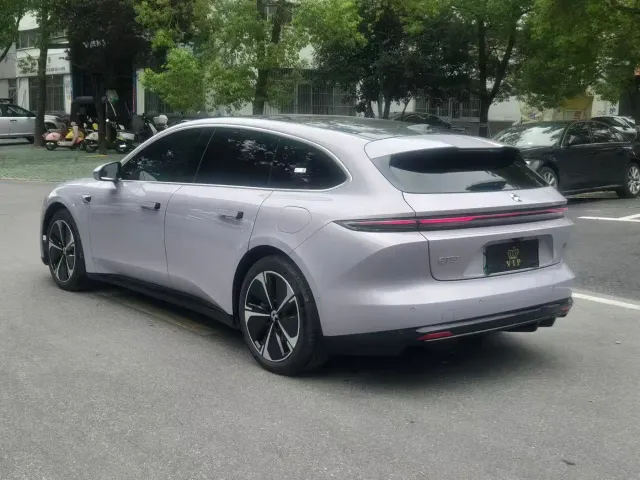 Nio ET5 Touring — Фото автомобиля 8
