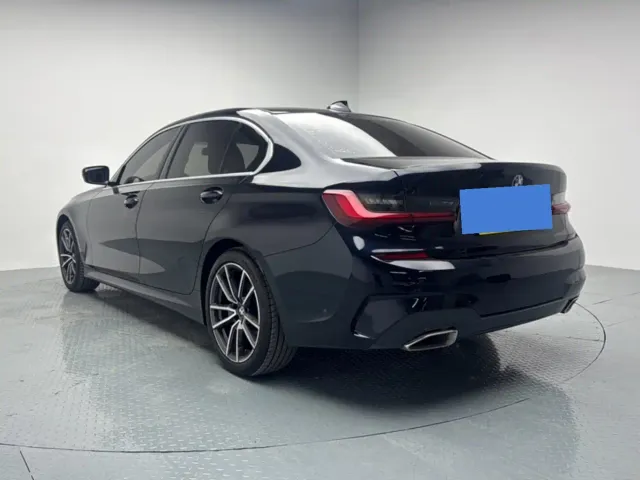 BMW 3 Series — Фото автомобиля 4