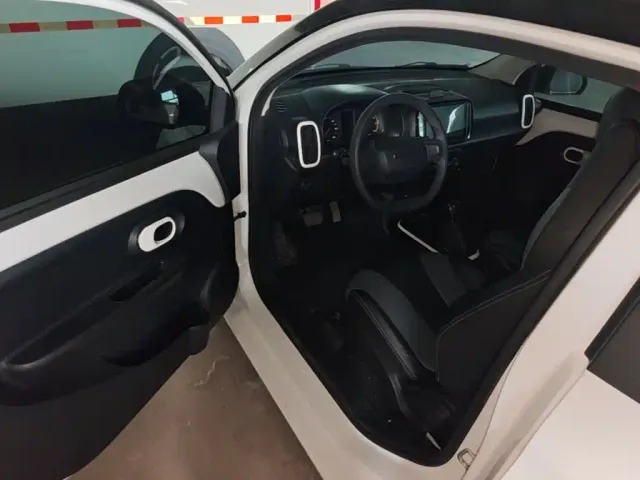 Roewe Clever — Фото автомобиля 15