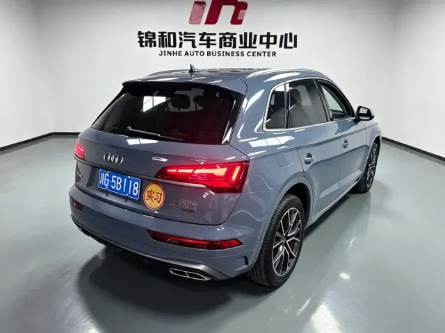 Audi Q5L — Фото автомобиля 7
