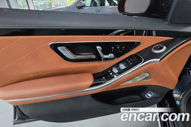 Mercedes-Benz S-Class — Фото автомобиля 14