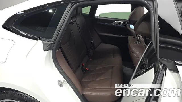 BMW 4-Series 4 серия (G22) 420i M Sport Pro Gran Coupe — Фото автомобиля 10