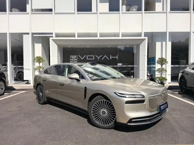 Voyah Zhuiguang L — Фото автомобиля 3