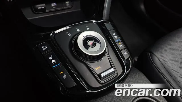 Kia Seltos New — Фото автомобиля 12