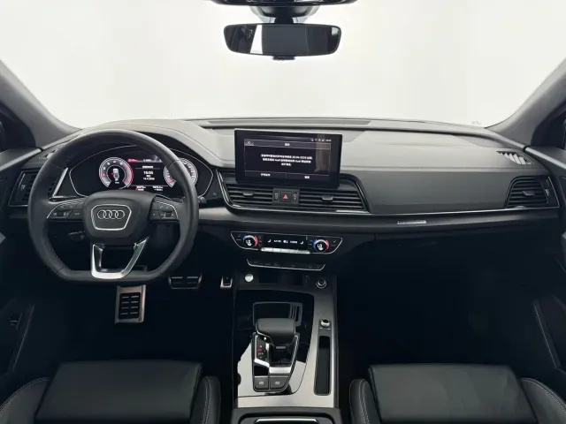 Audi Q5L — Фото автомобиля 8