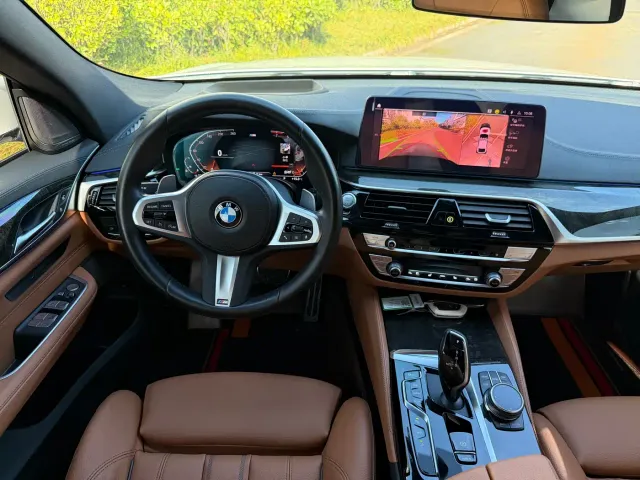 BMW 6 Series Gran Turismo — Фото автомобиля 12