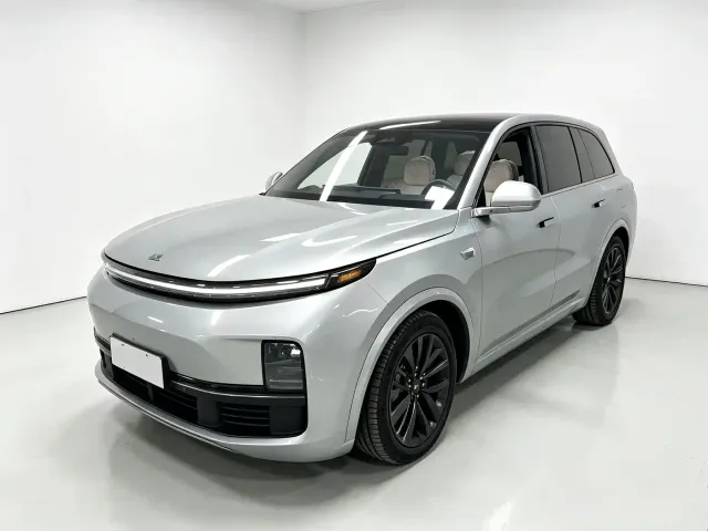 Фотография автомобиля — Li Auto L8