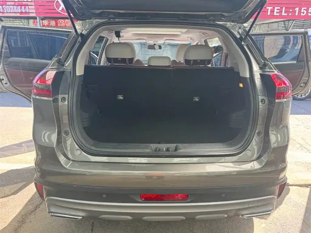 Geely Boyue — Фото автомобиля 19
