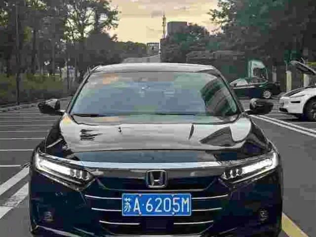 Honda Accord — Фото автомобиля 2