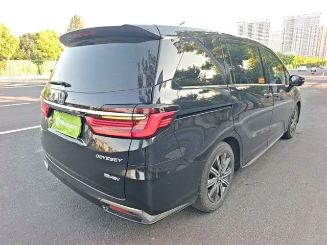 Honda Odyssey — Фото автомобиля 6