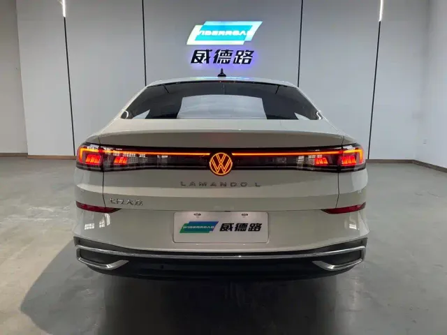 Volkswagen Lamando — Фото автомобиля 6
