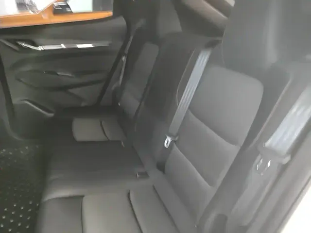 Changan X5 Plus — Фото автомобиля 16
