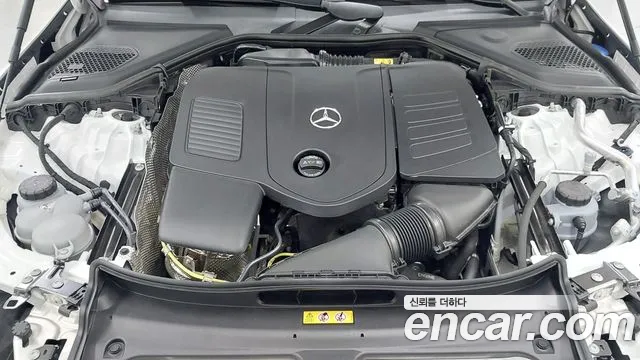Mercedes-Benz E-Class — Фото автомобиля 6