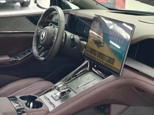 Denza Denza Z9GT 2024 Model 1100 AWD Max Edition — Фото автомобиля 10