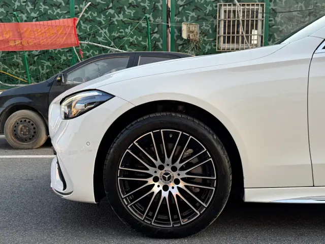 Mercedes-Benz C-Class — Фото автомобиля 3