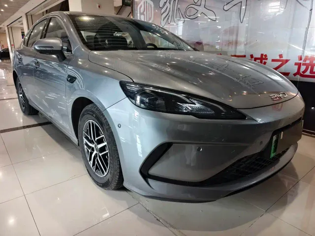 BYD Seal 05 DM-i — Фото автомобиля 3