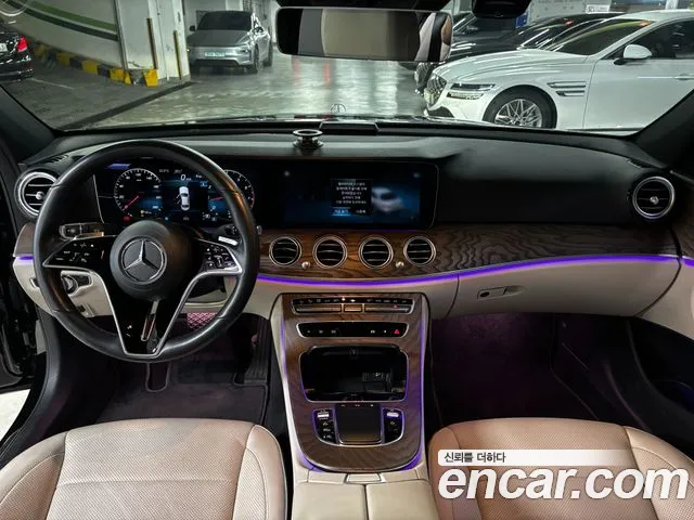 Mercedes-Benz E-Class — Фото автомобиля 7
