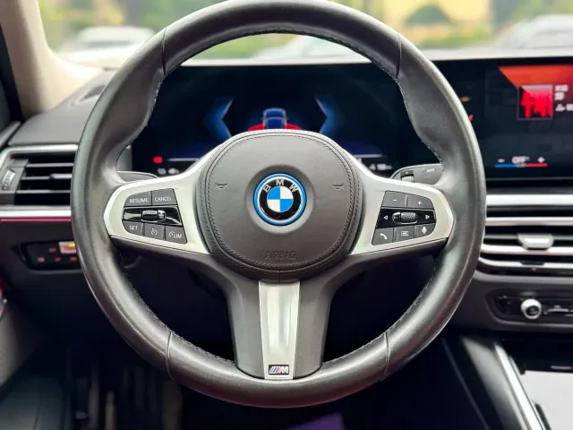BMW i3 — Фото автомобиля 10