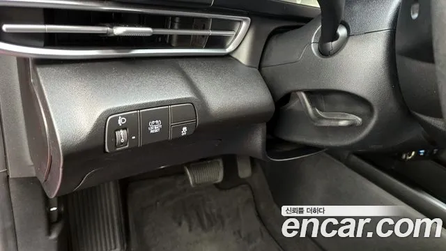 Hyundai AVANTE Smart — Фото автомобиля 16