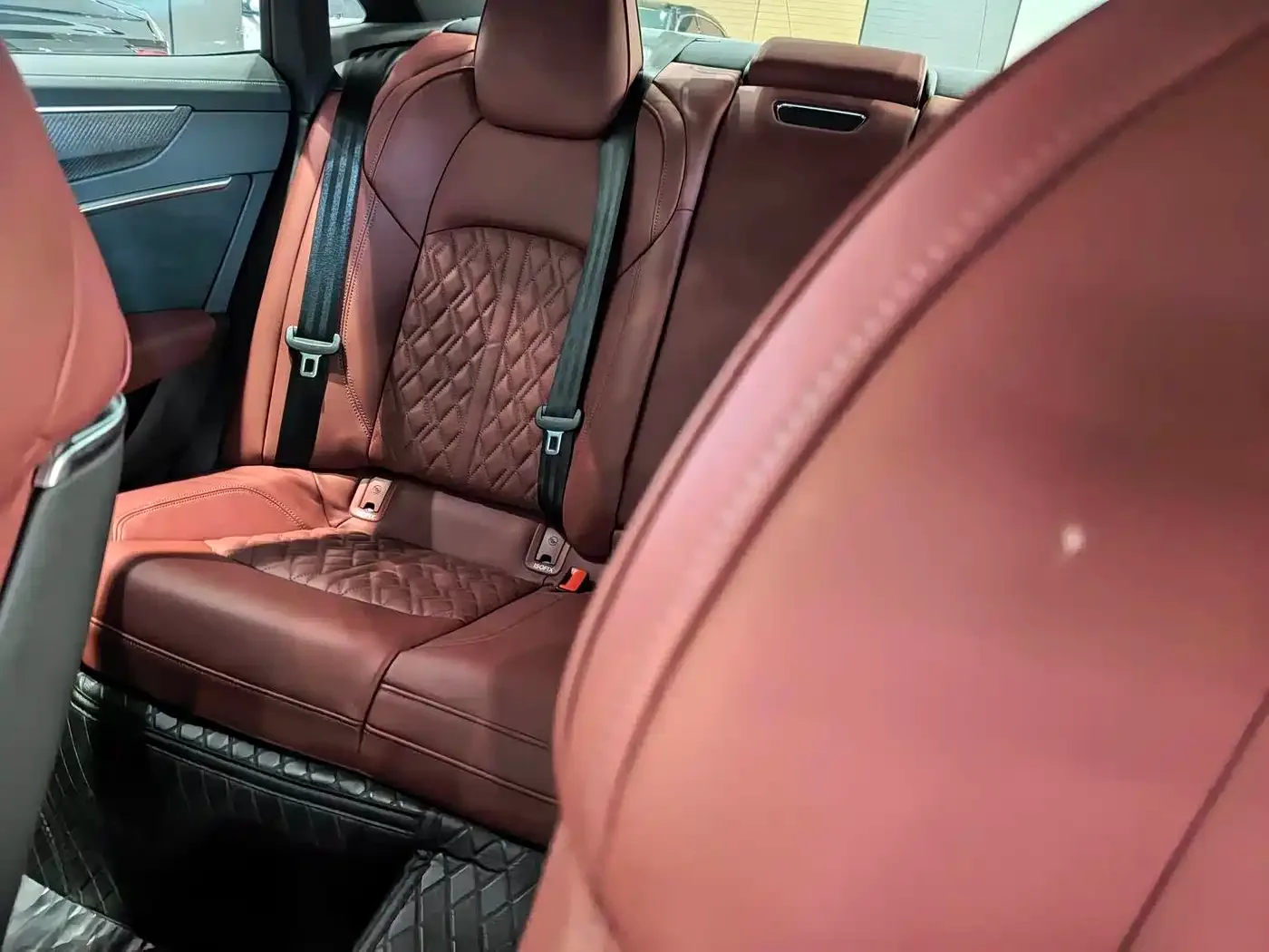 Audi Audi A7L 2023 45 TFSI quattro S-line Black Warrior Edition — Фото автомобиля 6