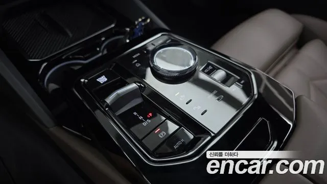 BMW 5-Series — Фото автомобиля 9