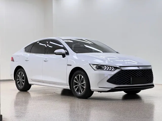 BYD Qin PLUS — Фото автомобиля 3