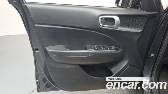 Hyundai Venue Venue 1.6 Smart — Фото автомобиля 24