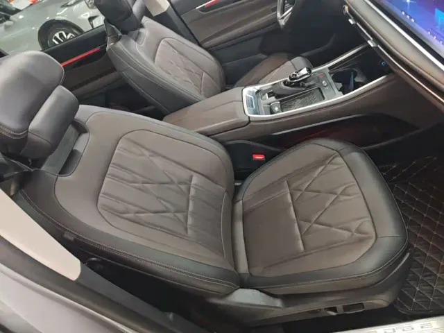 Ford Edge — Фото автомобиля 24