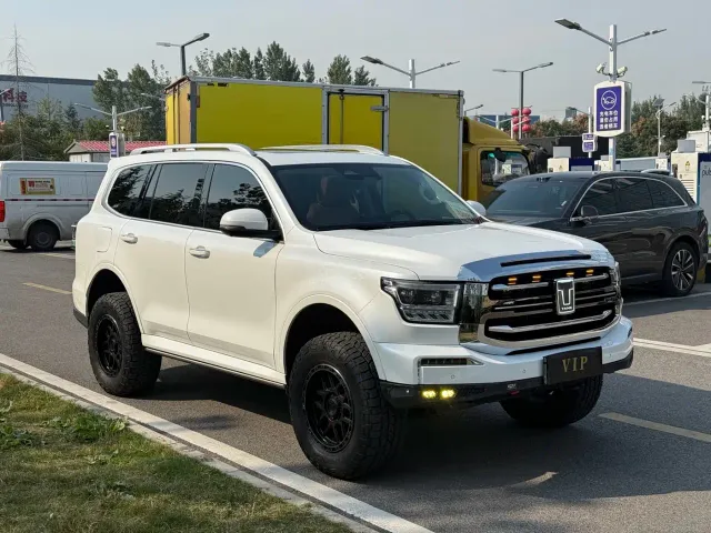 Tank 500 EV — Фото автомобиля 3