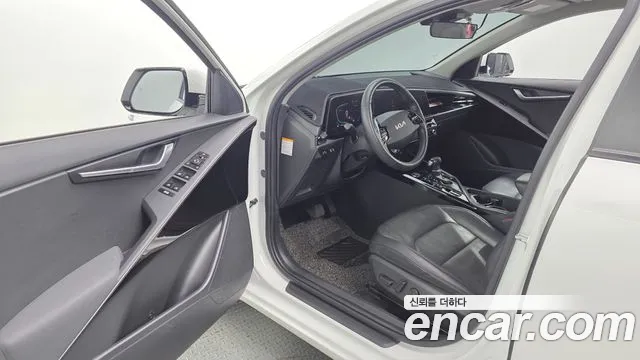 Kia Niro The All New — Фото автомобиля 15