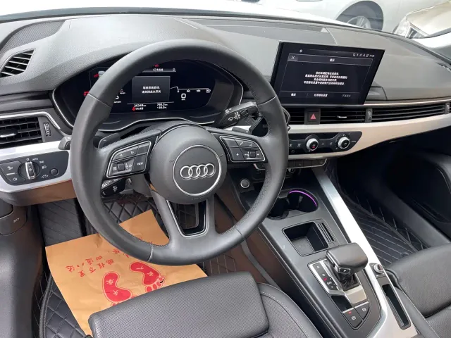 Audi A4L — Фото автомобиля 5