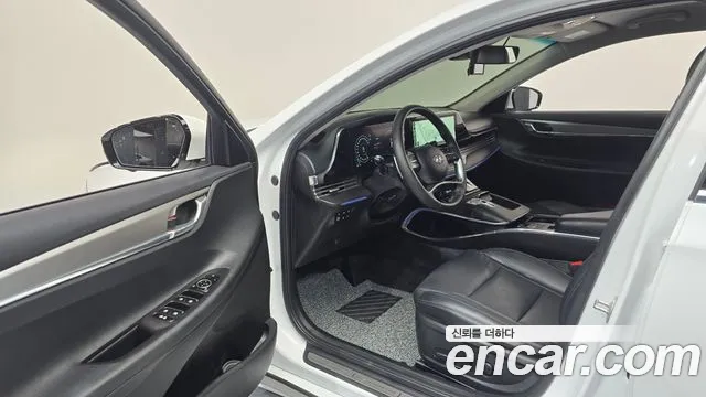 Hyundai Grandeur New — Фото автомобиля 10
