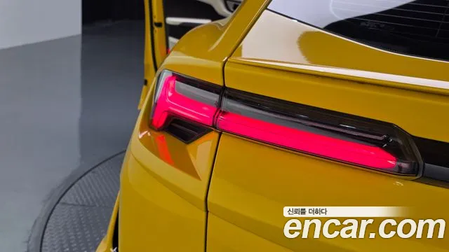 Lamborghini Urus — Фото автомобиля 21