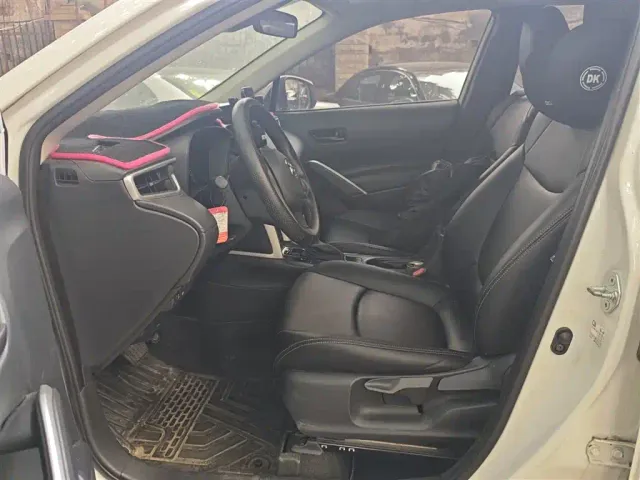 Toyota Corolla Cross — Фото автомобиля 4