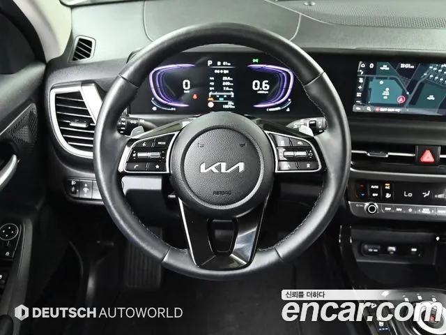 Kia Seltos Новый Seltos Бензин 2.0 2WD — Фото автомобиля 13