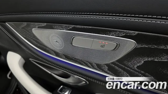 Mercedes-Benz AMG GT 4 двери 43 4MATIC+ Special Edition — Фото автомобиля 15