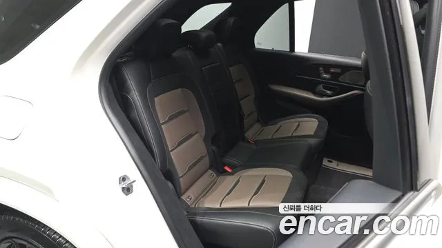 Mercedes-Benz GLE-Class — Фото автомобиля 12