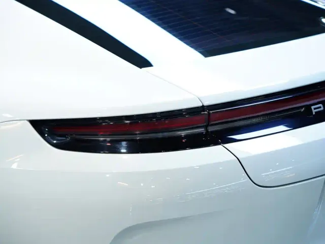 Porsche Panamera — Фото автомобиля 9