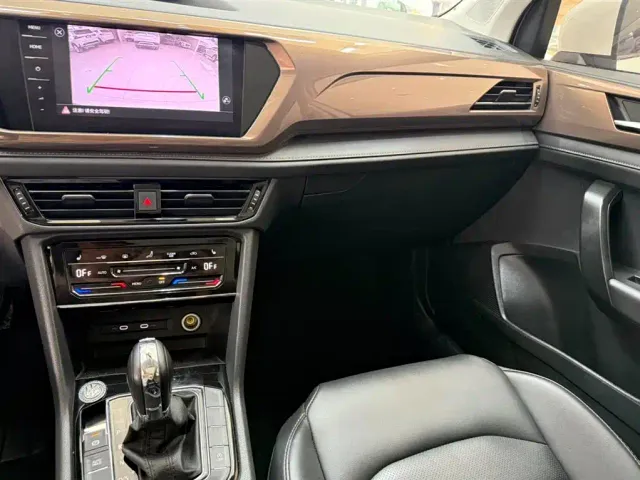 Volkswagen Tharu — Фото автомобиля 17