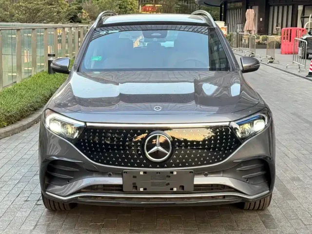 Mercedes-Benz EQB — Фото автомобиля 2