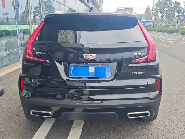 Cadillac XT4 — Фото автомобиля 8